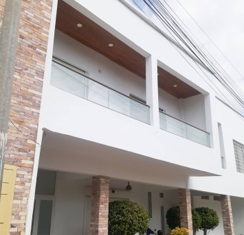 APPARTEMENT A LOUER A L'ANNEE