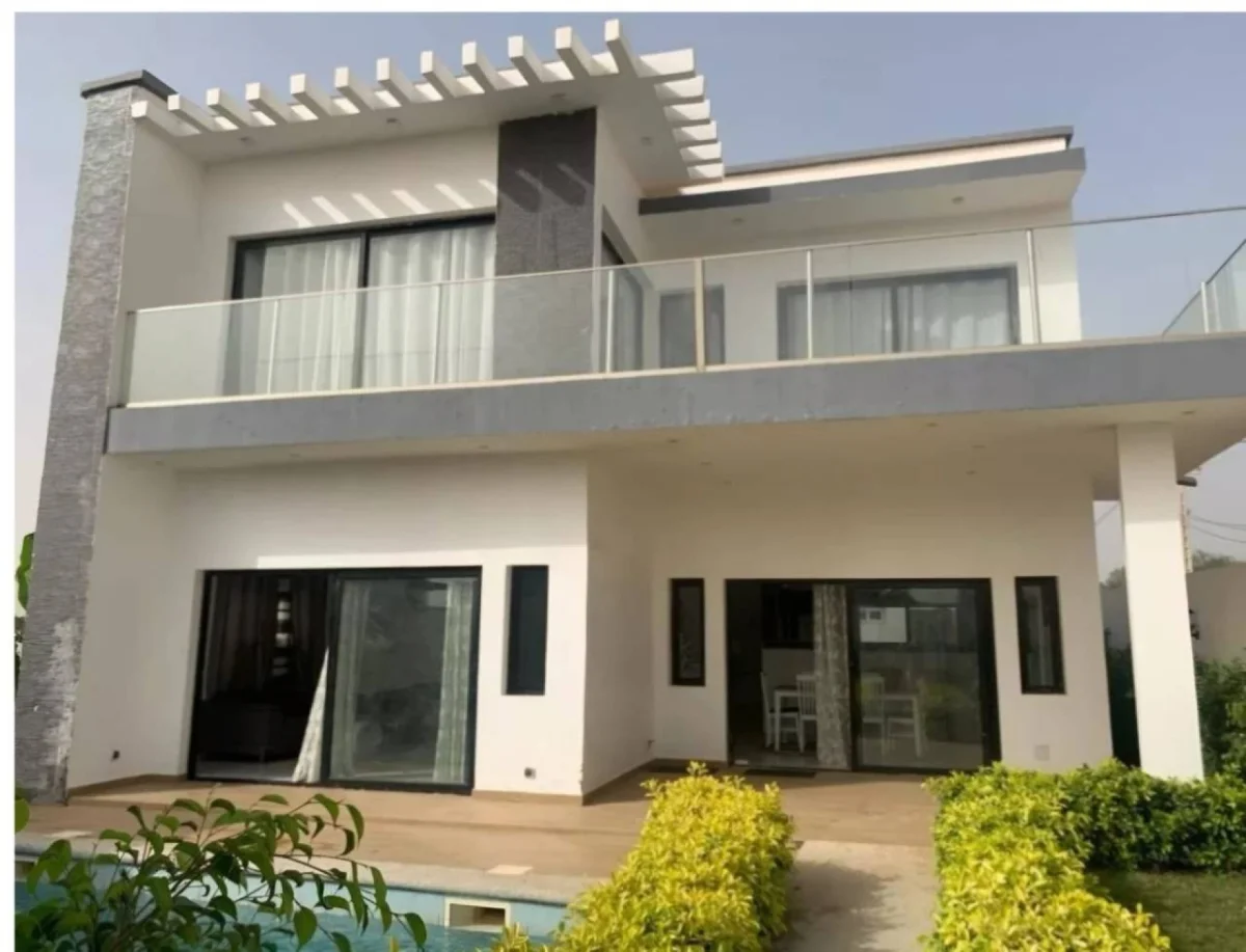 Villa à NGAPAROU à louer