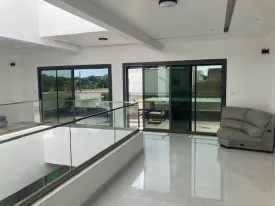 Villa de standing à louer à NGAPAROU avec de grands volumes