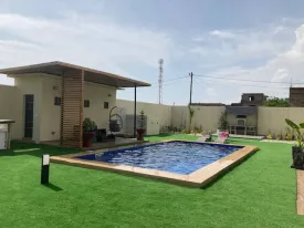 Villa de standing à louer à NGAPAROU avec de grands volumes