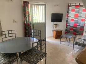 Villa au coeur de Saly ,
location semi- meublée et équipée