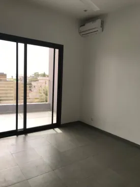 APPARTEMENTS NON MEUBLÉS
Immeuble neuf , emplacement idéal composé de :
Appartements type T3 au 1er ETAGE à 350 000 Frs / MOIS ,
Appartements type T3 au 2è ETAGE, à 350 000 Frs/ mois ,
Appartement type T3 au 3è ETAGE , à 350 000 Frs/ mois
STUDIO à 150 000 Frs / Mois
Contactez nous pour plus de d'informations