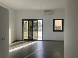 APPARTEMENTS NON MEUBLÉS
Immeuble neuf , emplacement idéal composé de :
Appartements type T3 au 1er ETAGE à 350 000 Frs / MOIS ,
Appartements type T3 au 2è ETAGE, à 350 000 Frs/ mois ,
Appartement type T3 au 3è ETAGE , à 350 000 Frs/ mois
STUDIO à 150 000 Frs / Mois
Contactez nous pour plus de d'informations