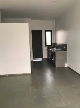 APPARTEMENTS NON MEUBLÉS
Immeuble neuf , emplacement idéal composé de :
Appartements type T3 au 1er ETAGE à 350 000 Frs / MOIS ,
Appartements type T3 au 2è ETAGE, à 350 000 Frs/ mois ,
Appartement type T3 au 3è ETAGE , à 350 000 Frs/ mois
STUDIO à 150 000 Frs / Mois
Contactez nous pour plus de d'informations