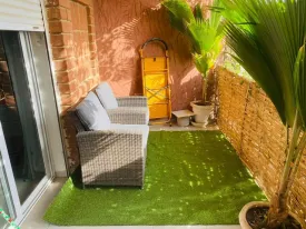 Appartement de standing au 3e étage d'une Résidence sécurisée , offrant une vue dégagée et imprenable .Vue mer au loin depuis l'appartement