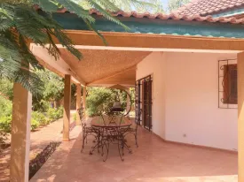 Villa à louer à Ngaparou derrière la Gendarmerie ,
