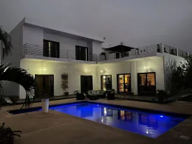 Magnifique villa ,spacieuse et décorée avec goût