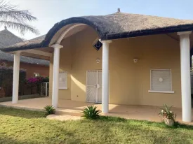 Villa meublée située dans une résidence avec piscine commune à 5 minute de la villa composée de 2 chambres et une mézzanine 2 salle d’eau, toilette visiteur , stationnement véhicule , salon, salle à manger, cuisine ouverte et un jardin