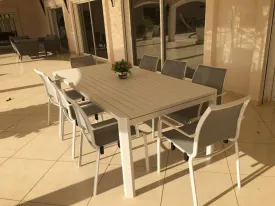 Magnifique villa en forme de U entièrement meublée et climatisée à Gandigal