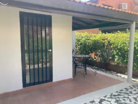 Charmante petite villa propre et en excellent état