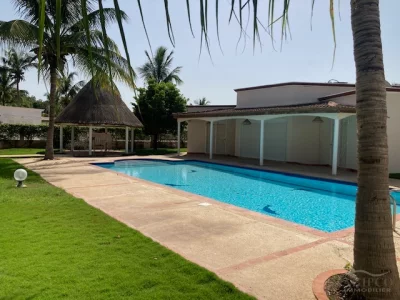 Villa à SALY en vente